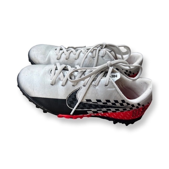 NIKE indoor cleats grey gray silver red and black girls US size 1 - Picture 9 of 10